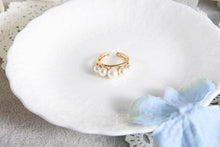 Gemini pearl ring