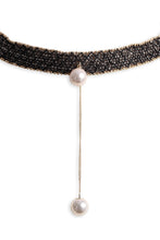 Beads choker with pearls