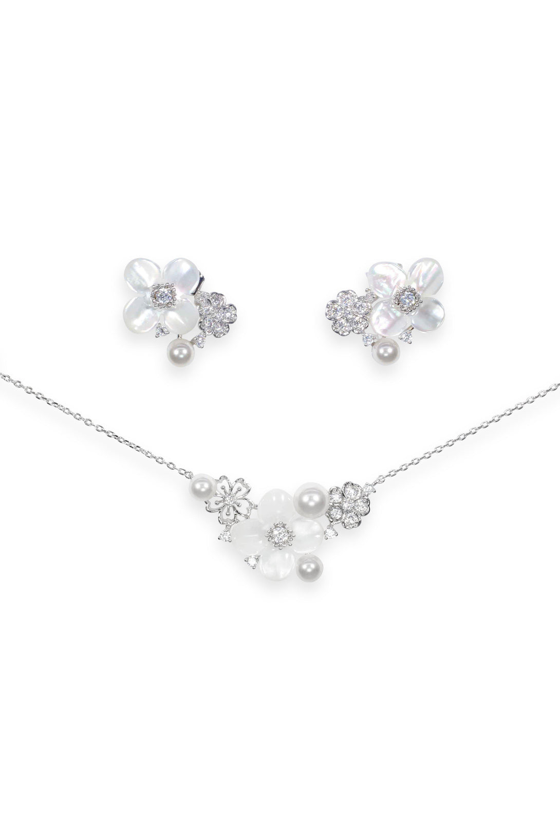 Cuteness Set Flower Statement with Pearl in Sterling Silver (Earring, Necklace)